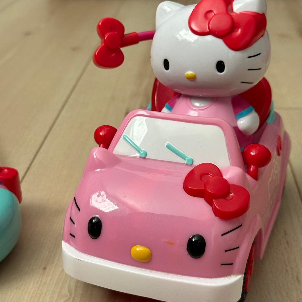 Hello Kitty Remote Control Car